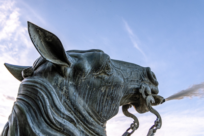 Meergott-Brunnen